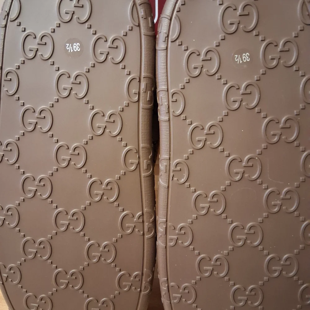 Gucci Women's Tan Boots with Crystal Accents - Picture 4 of 10